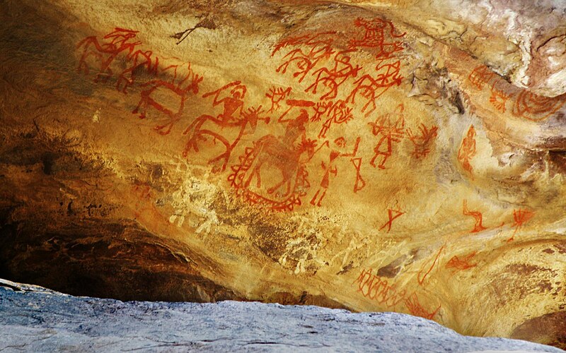 File:Bhimbetka Cave Paintings.jpg